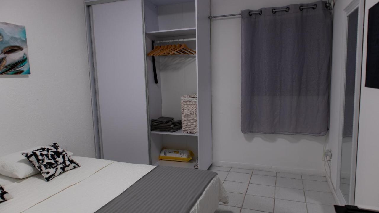 Grey House Appartamento Eilat Esterno foto